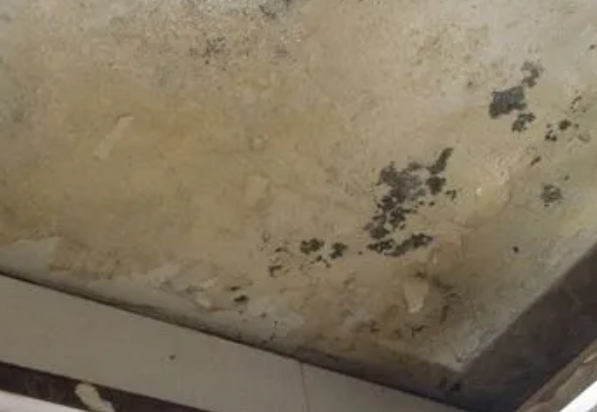 番禺阳台漏水维修公司分享下番禺卫生间渗水维修需要注意哪些问题。